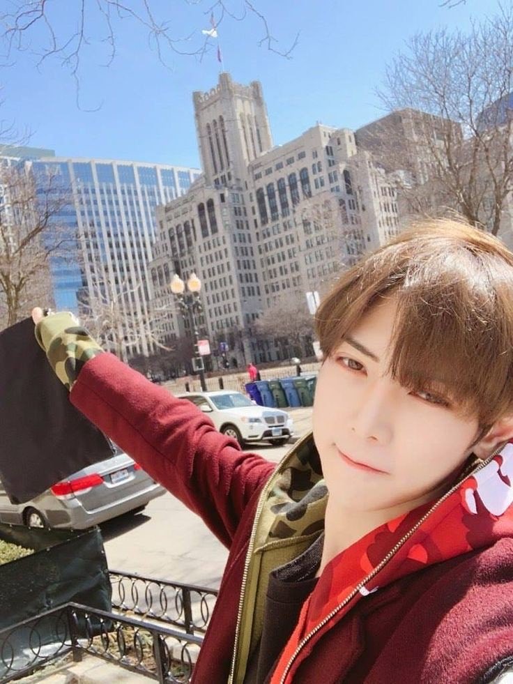 nitroyeo's tweet photo. just thinking about how this angel has deserved much better for more than 7 years now…
#YeosangDeservesBetter https://t.co/YH1DY3uNwE