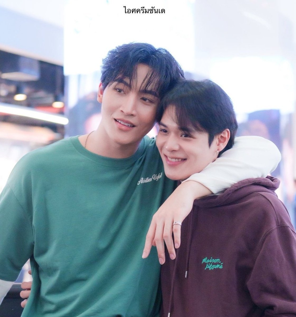 bym1019's tweet photo. #OhmPoon #OhmThitiwat #poon_mit12 they are Lovebirds who overcome together, do everything together, and are doing and will do anything together✅️🤞 https://t.co/ozdTTXxs2l
