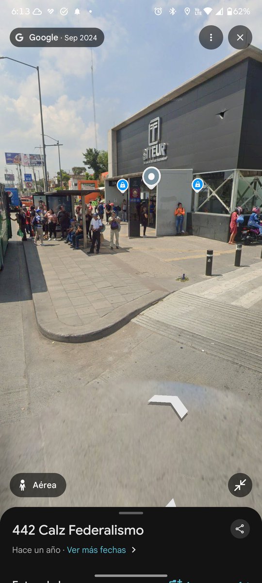 preedith's tweet photo. @jcrtoral @fifaworldcup_es @muralcom @andres_dlap @ollinm @SergioBalditP @genesisetce Hay varios puntos en la ciudad en dónde pasa eso, incorporan una ciclovía y en un cruce peatonal, de automóviles o de tren, simplemente no existe una conexión, por ejemplo en periférico norte en su cruce con federalismo, justo donde está la estación del tren ligero. Sin rampas https://t.co/XWYFn7zai6