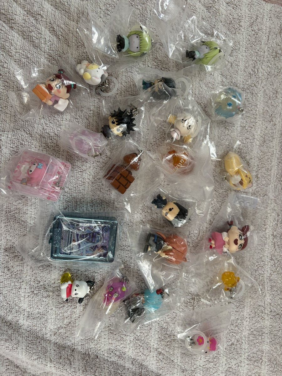 dhaz02's tweet photo. めじるしアクセサリー　ガチャガチャ　交換　サンリオ　ハンターハンター

譲】画像のもの

求】未所持

よろしくお願いします https://t.co/QzGBFfIE6O