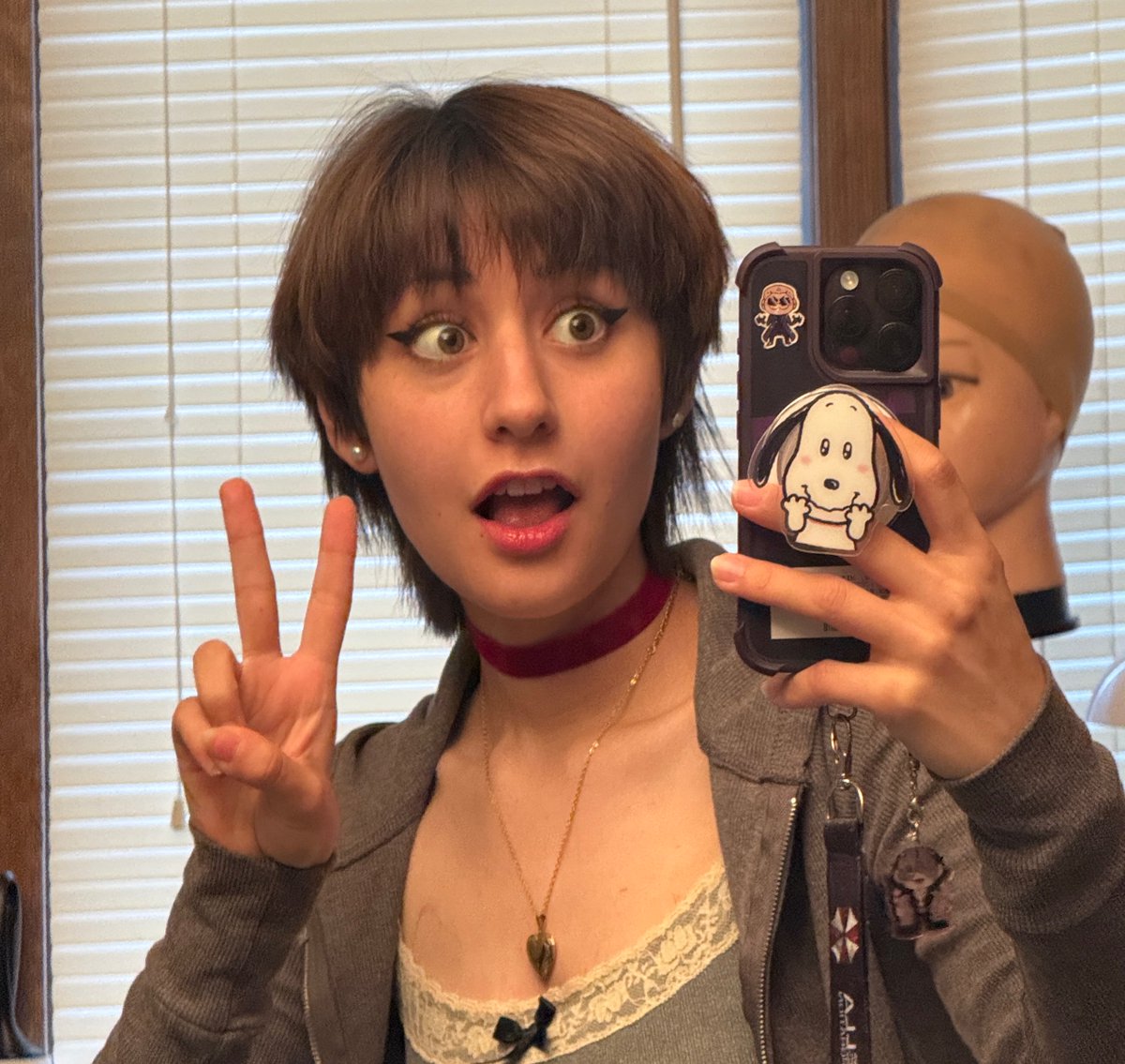 MimiDoesCosplay's tweet photo. Coconut mall lookin ☝️

            Anyhoo it me !

I lived 💪 https://t.co/oUNoMVpmY9
