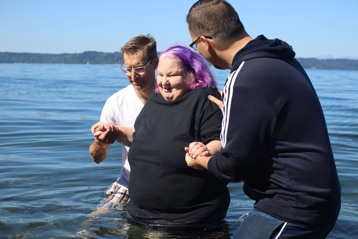 AKVT's tweet photo. Heartbroken to hear of the passing of Stephanie Johnson. Many years ago Steve Pratt and I had the privilege of baptizing Stephanie in the waters of Puget Sound, a beautiful public testimony of her faith in Christ. That faith has now become sight. https://t.co/vVLIdOdis0