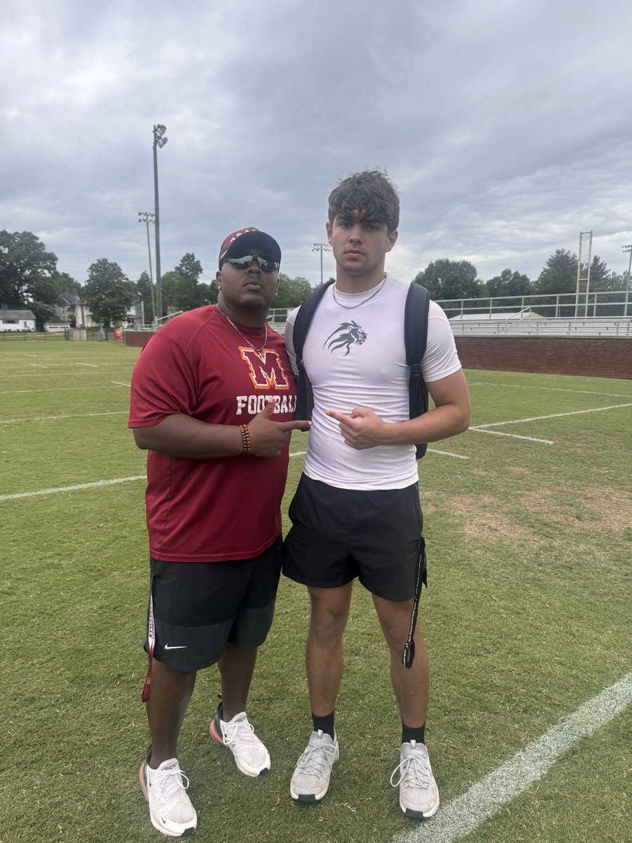 OakleyHelton's tweet photo. Had a great camp at Maryville College with @CoachLongHill @ccslionsknox @GavinGuinn26 https://t.co/VzlkWYfV7O
