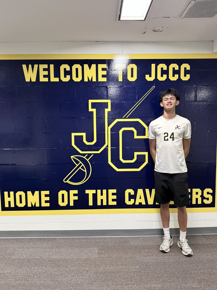 aidenouch's tweet photo. Had a great time at @JCCCAthletics BIG Thank you for coach Jeff &amp; Michael for having me. Love the school, facility, tradition. #placetobe #GoCavs
@JcccMsoc @unionkcsoccer @UnionKC2009 @ECNLboys https://t.co/djOF31FZie
