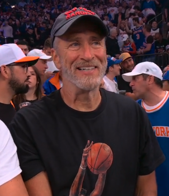 NBA_NewYork's tweet photo. Jon Stewart courtside https://t.co/3IONp7N1F4