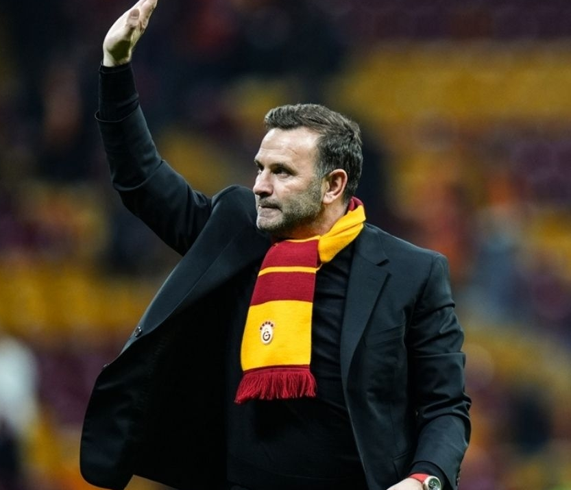 GsGazete's tweet photo. 🗣 Okan Buruk: "Eğer Hakan Çalhanoğlu, Galatasaray'a gelirse görevimi bırakırım." (Fotospor) https://t.co/RmPw8im56b