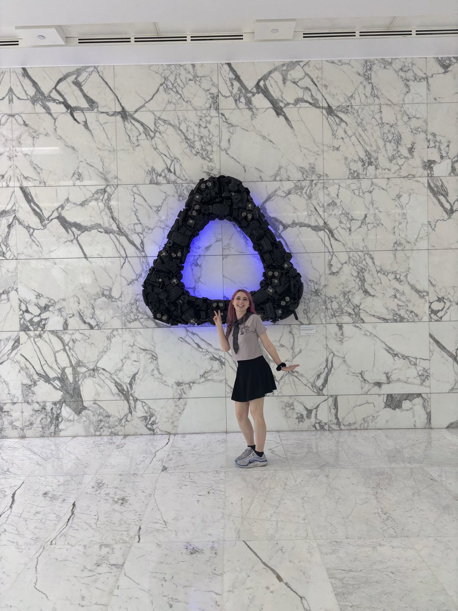 SyafireVT's tweet photo. For those of you wondering where I went, I’m in Taiwan for work right now 💙✨ I will be back in a week or so 🥰 miss you all! https://t.co/YtBqw2w0ix