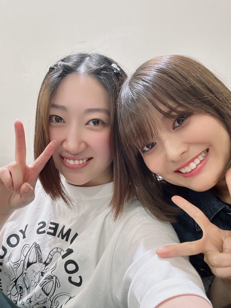 nonagi_no's tweet photo. おはようございます🌞
昨日は #舞台出席 初通しでした！！全日制組のフレッシュさにニコニコして、大人組の奔放さに笑い転げて🫢楽しく仕上がってきてます！☘️

今日は衣装付き通し👼🏻がんばるぞい👼🏻

大人組最年少のことちゃん🫶🏻作ってきてくれたチョコが美味しすぎた〜ありがとう😍😍 https://t.co/1FcoutEXsZ