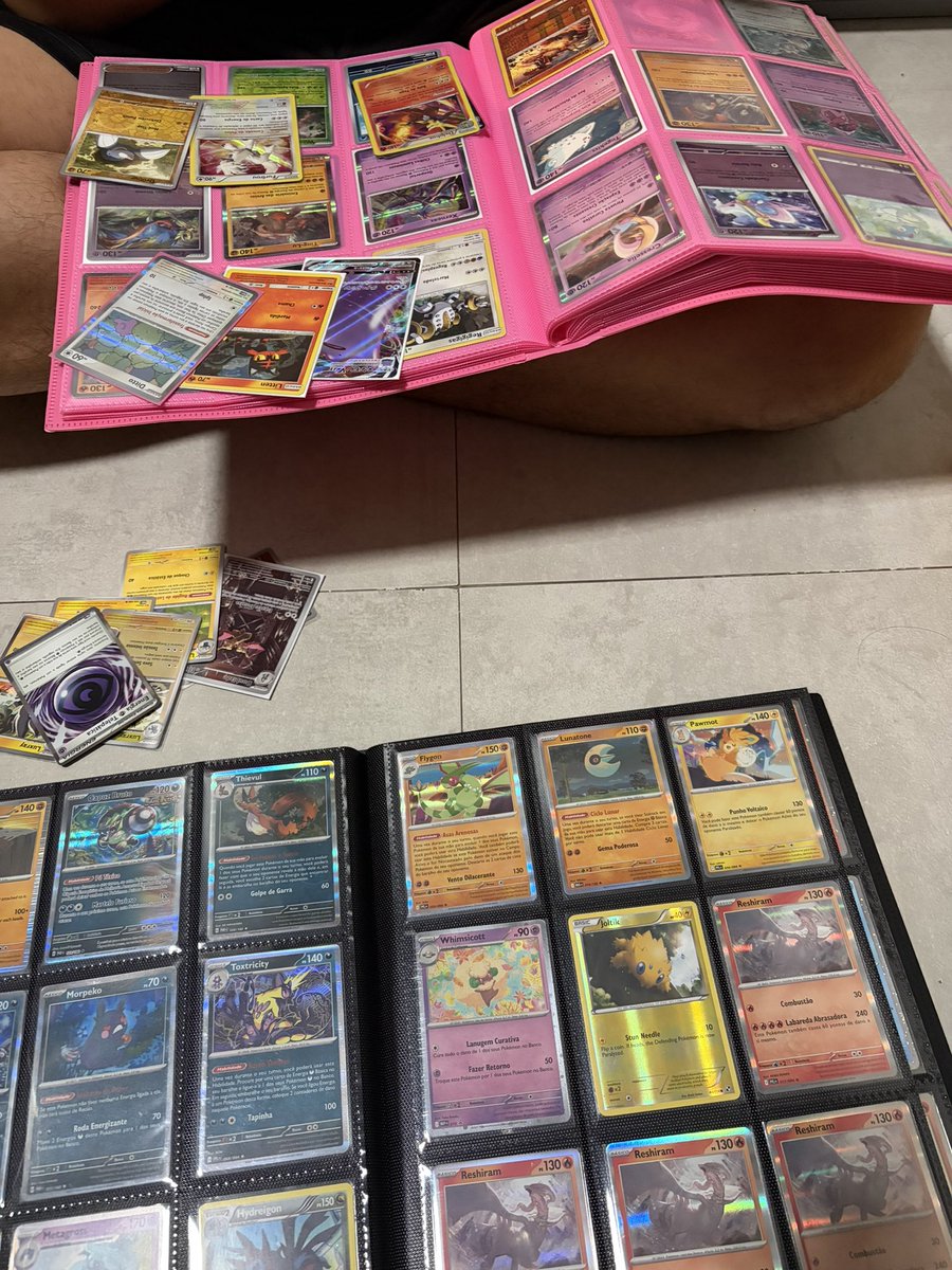 amoconcerta's tweet photo. me and bf doing some serious business last night trading cards #poketwt https://t.co/dGK2WqiuFu
