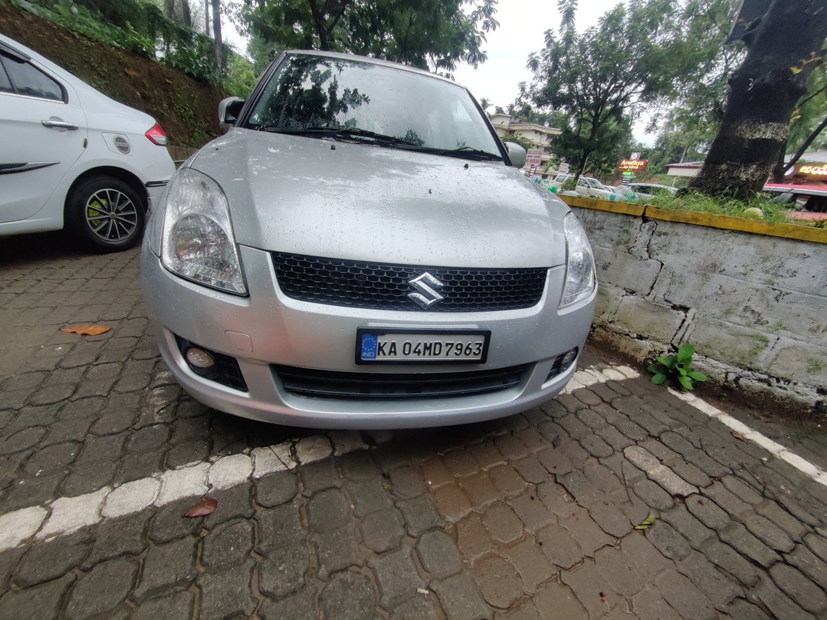 sanatanGPT's tweet photo. @KarnatakaCops These two vehicles also sir https://t.co/mJ0ymN3TpC