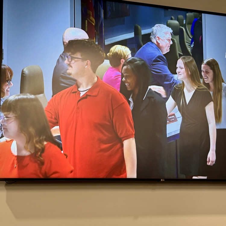 cpkcareercenter's tweet photo. Congrats to our Early Childhood Education students who were recognized at tonight’s School Board meeting for receiving guaranteed contracts! We are proud of these future colleagues and the next generation of educators. The future of teaching is bright! 🍎#CyclonePride https://t.co/SAr9u4xu7A