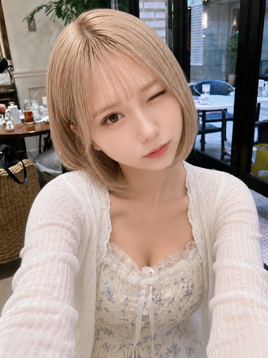 FraterGilma's tweet photo. ロボットアニメに興味もってもいい？ https://t.co/pDGuKb3vme