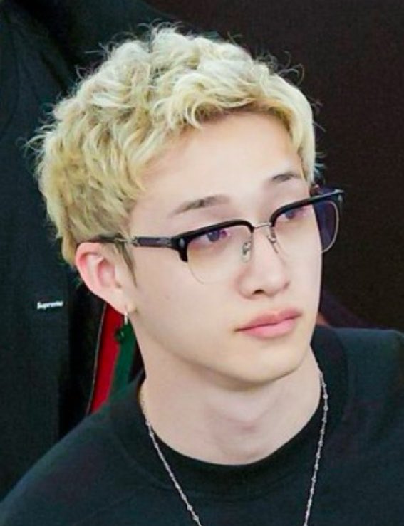 brudochn's tweet photo. Guys the blond curls... I'm devastated he's a definition of an angel 🥺🤍 https://t.co/L5HwlGFpww