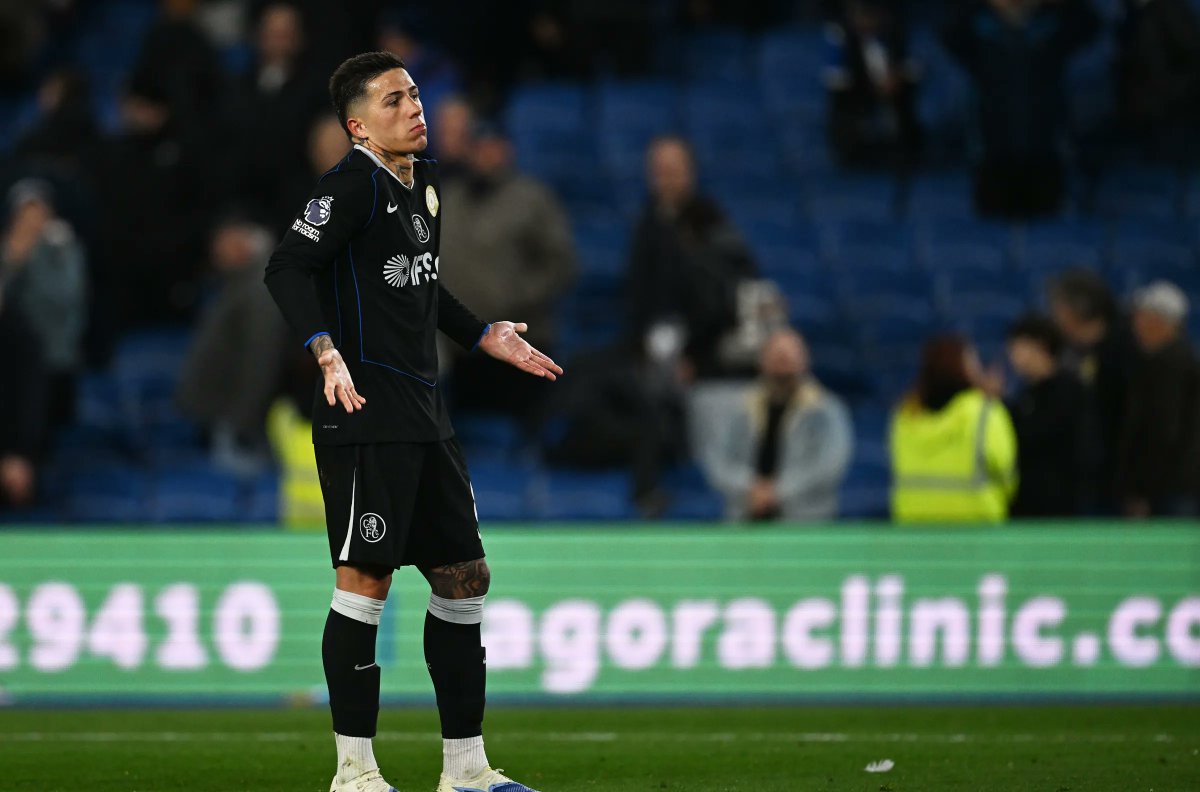 CFCPys's tweet photo. 🚨 Enzo Fernandez latest: There is NOTHING so far from Real Madrid. They are currently looking at different players, it remains probably a dream move for the player but Chelsea received nothing as of yet. The club and Enzo are also still NO closer to finding a salary agreement. (@FabrizioRomano)
