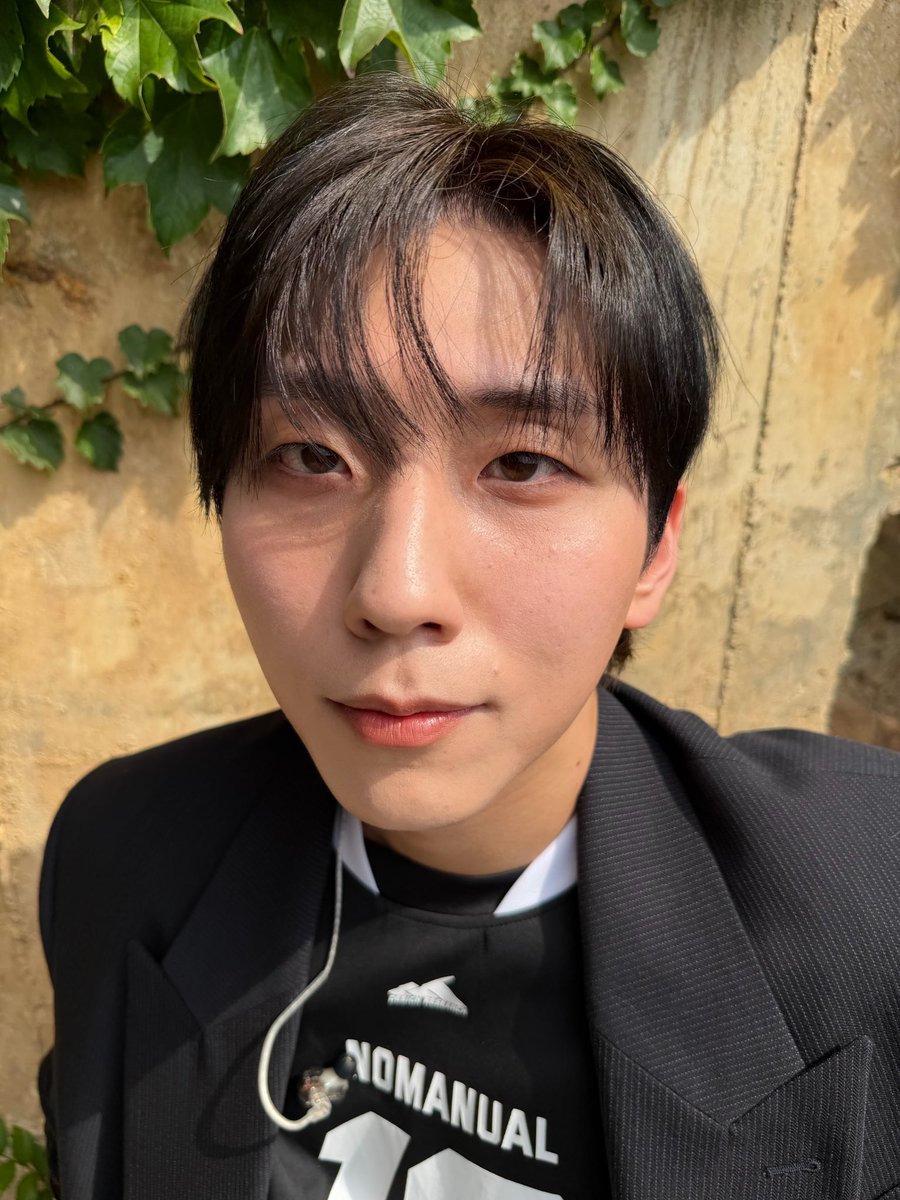 gunilbbl's tweet photo. 💌 1.25AM CET

ㅋㅋㅋㅋㅋㅋ

Sending a slightly funny photo(?) too ㅋㅋ https://t.co/OAPc6IGcrA