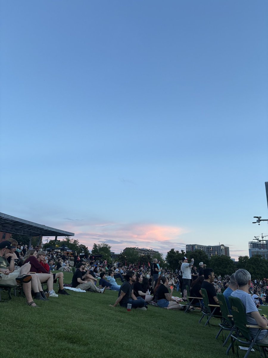 reeisneckdeep's tweet photo. new found glory kinda ass live but this venue is gorgeous https://t.co/TRzRBRmW3F