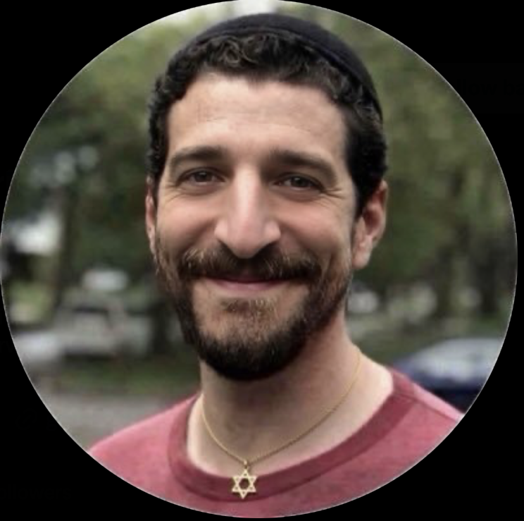Joel7Richardson's tweet photo. I was able to confirm that this account @SolaSixMillion is definitely a fake troll account. Mark and avoid. It is a troll account to make Messianic Jews look bad. Below is the proof. 

Exhibit 1: He used an image of Joel Berry, one of the editors at Babylon Bee, and modified it using AI. 

Exhibit 2: He lied and claimed it was him (notice the extra-large nose). 

Exhibit 3: Lying again.
