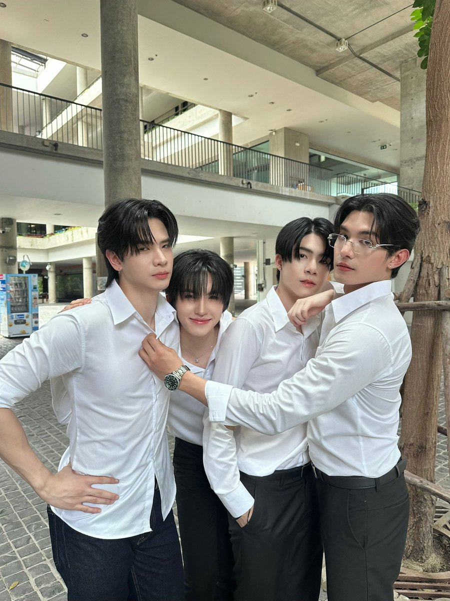 chutikan345's tweet photo. จากเปิดกล้อง วันนั้น
  เริ่มนับ ถอยหลัง จะส่งตัวละครกลับสู่นิยายแล้วนะ
 ใครยังไม่มามุงภพเธอ รีบมาเร็วๆเลย แล้วจะตกหลุมรัก 4 หน่อแห่งแก๊งภพเธอ

#ภพเธอtheseries
#NETJJ
#LatteKim https://t.co/G8SAQsvsfv