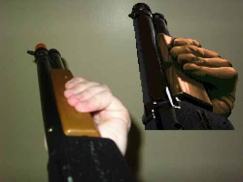 MoniqueMonsters's tweet photo. omg it's the toy gun https://t.co/AZnLflZkR4