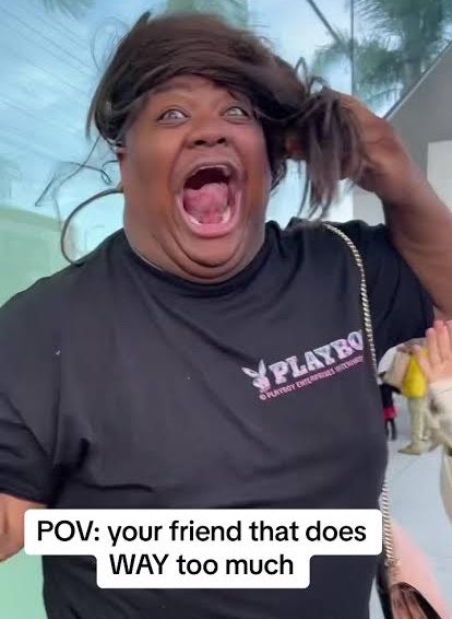 1989TWIGS's tweet photo. mel was geeked to play in sinceres face some more #loveislandusa https://t.co/Z0dRi75T6T