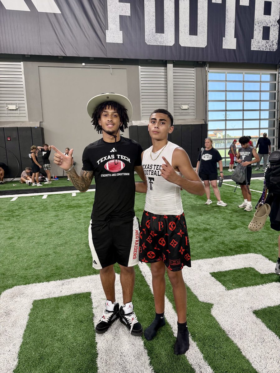 JaxonColeLoitz's tweet photo. Great way to start the summer at the @TexasTechFB Skills Camp. Appreciate the coaching, competition, and instruction. Thank you @BamPerformance for training me to prepare for opportunities like this. 💯 https://t.co/AC8H1RPPSB