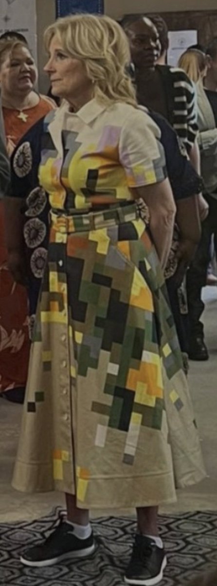 PLZMAGR8A's tweet photo. @thedaywar90 Hahahaha, yeah right, a real fashion icon.  You actually miss the CLASSLESS LYING SEA HAG, WHOSE ONLY TASTE WAS IN THE BACK OF HER FOUL MOUTH. Here's  what America remembers about the old whore: https://t.co/Ngov9JjwN7