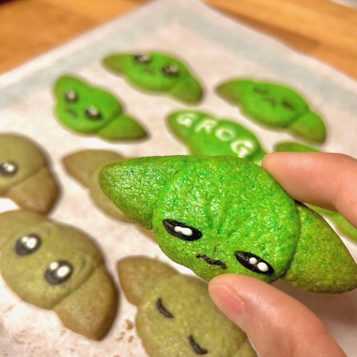 gyouza120ko's tweet photo. ｸﾞﾛｰｸﾞｰクッキーできた〜〜❗️❗️🍪🌱
めちゃかわい〜〜〜😁💚💚 https://t.co/FBH6SckgYW