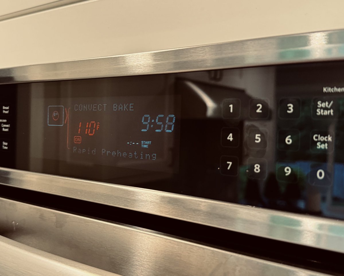 comfydevil's tweet photo. went to cook a frozen pizza and reflexively entered my PIN on the oven’s keypad and my paranoia says i have to close all my accounts now 💀 https://t.co/MIpur6JB7a