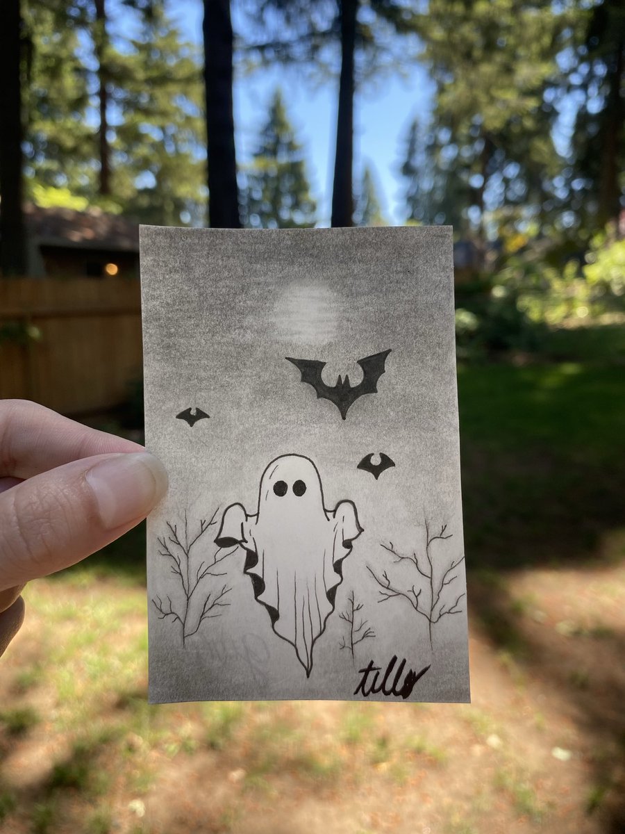 gwentilly_'s tweet photo. 👻🦇 https://t.co/UzI3VhDpHx
