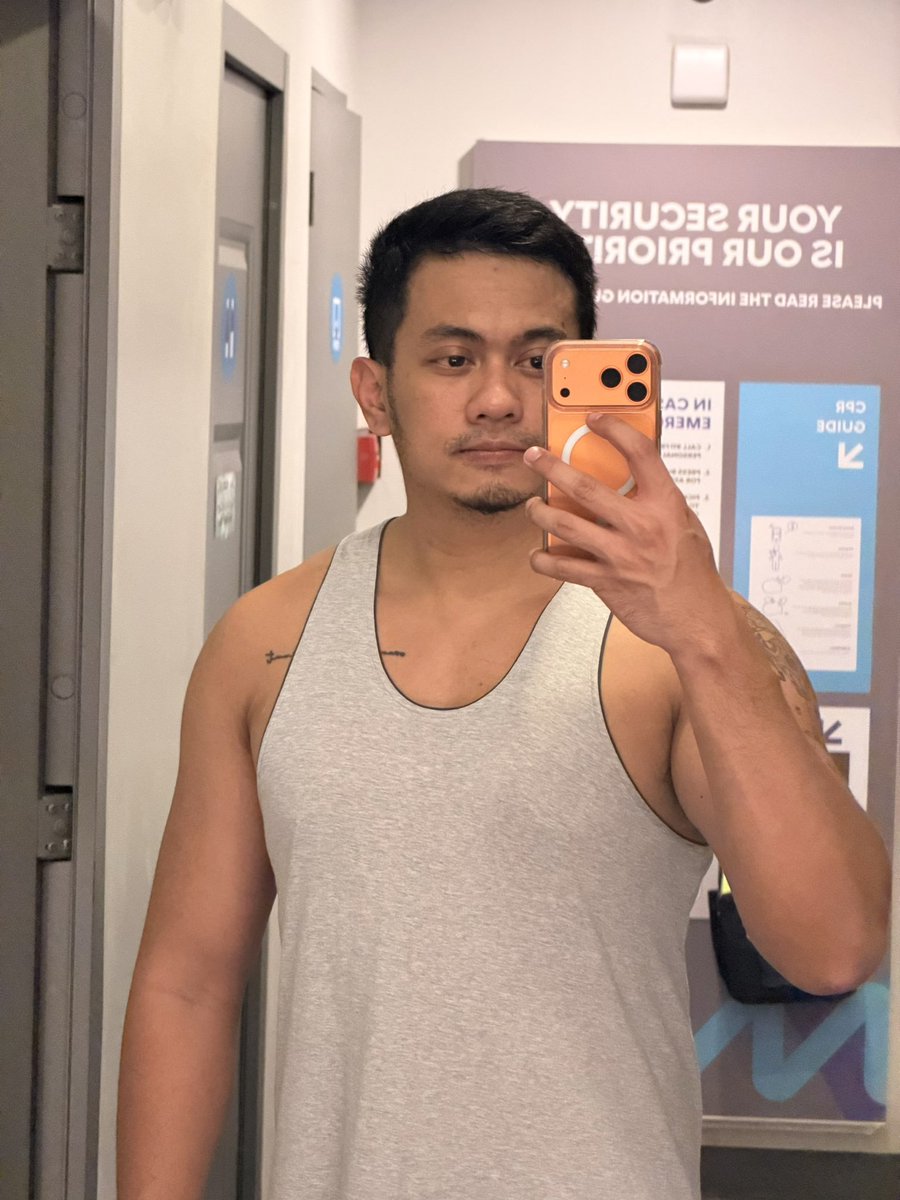 ItsPapiPau's tweet photo. Sana laging ganito ka thick kahit walang pump. https://t.co/bzjl4eGrsV