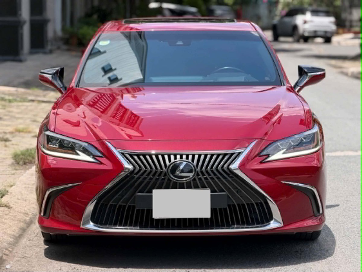 tdtmart's tweet photo. Lexus ES 250 sản xuât 2021, odo 35,000 mile, 

1 chủ mua mới, bảo dưỡng định kỳ full lịch sử hãng.

Giá bán chỉ 1 tỷ 899 triệu.
Hỗ trợ vay bank 65% giá trị xe
-----

Em cầnmua ô tô 4-7 chỗ tại Sài Gòn và Miền nam.

Anh Chị bán xe Ôtô gia đình gửi giúp e https://t.co/TCcGwyyrSb