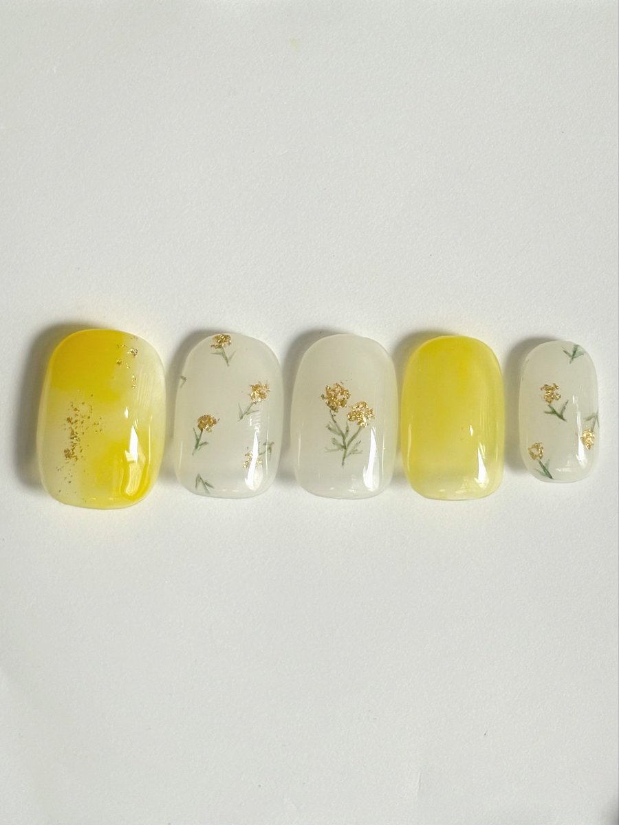 nail_yy's tweet photo. ネイリストデビュー💅🏻✨️
atelier+LIM 大阪梅田
 #梅田ネイルサロン  #ショートネイル #atelier #アトリエ #LIM #リム  #シンプルネイル #ニュアンスネイル #個性派ネイル #マグネットネイル #くすみカラーネイル #パーツネイル #ジェルネイル #フットネイル #フットモデル #美甲 #アートネイル https://t.co/w2TaJsxOFj