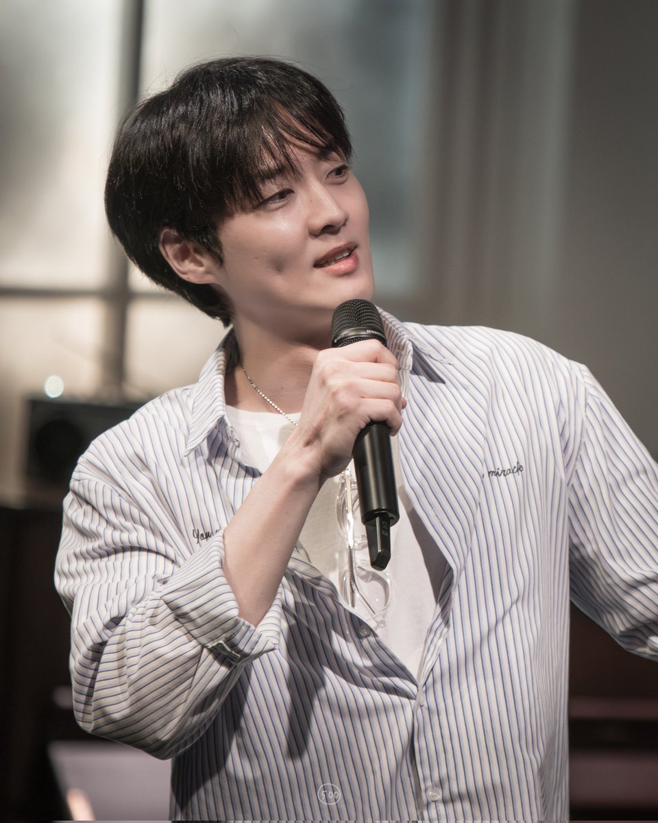 muggle__me's tweet photo. 오ㅏ
와..
와
뭐지 https://t.co/t8Oqh9VymK