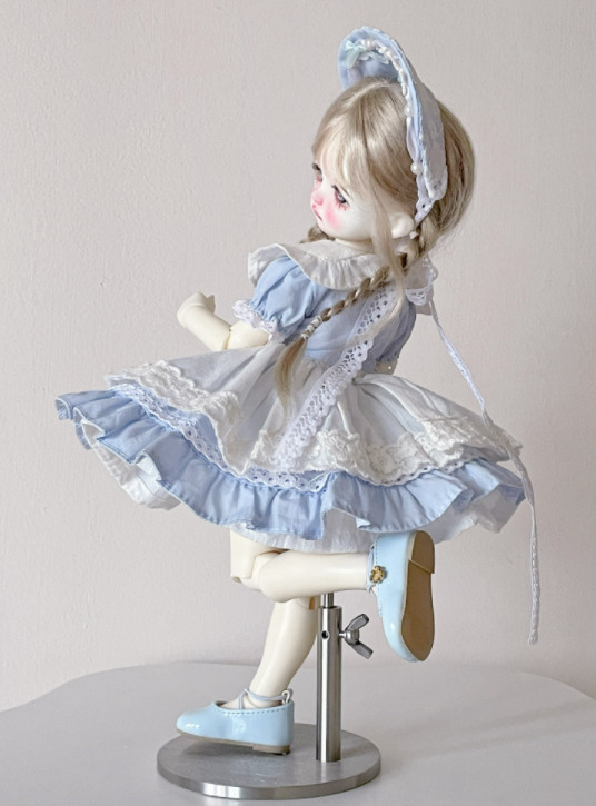 DOLKOSAKA's tweet photo. 【入荷情報/お洋服】
DOLK SELECT より、フラワーガーデンフリルドレス：ブルー が入荷しました！

ワンピース・パニエ・ヘアアクセサリーのセットです✨

30cm(YOSD)　￥3,900
#DOLK大阪お洋服 https://t.co/zKCZw2WqVX