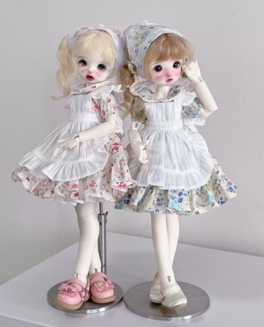 DOLKOSAKA's tweet photo. 【入荷情報/お洋服】
DOLK SELECT より、モーニングガーデンメイドドレス：ブルー が入荷しました！

ワンピース・パニエ・エプロン・ヘアアクセサリーのセットです🎀

30cm(YOSD)　￥3,900
#DOLK大阪お洋服 https://t.co/OBKHlqfd7d