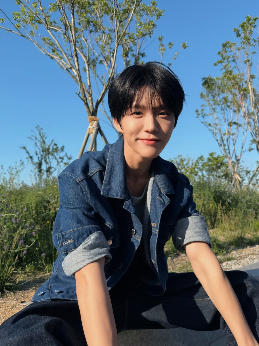 foonnta's tweet photo. 엄청 마른게 사진에서 느껴지는데요ㅠㅠㅠㅠ https://t.co/fpFKuIDmge