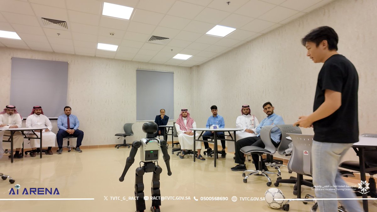 tvtc_g_RACT's tweet photo. أقامت الكلية ورشة عمل متخصصة في الروبوتات والذكاء الاصطناعي "humanoid robots"، بإشراف الإدارة العامة للأنشطة وبالتعاون مع أكاديمية AI ARENA، بهدف تعزيز الكفاءات التقنية في مجالات الذكاء الاصطناعي وتقنيات المستقبل.
 
#التدريب_التقني https://t.co/Y2ZmBKiLSd