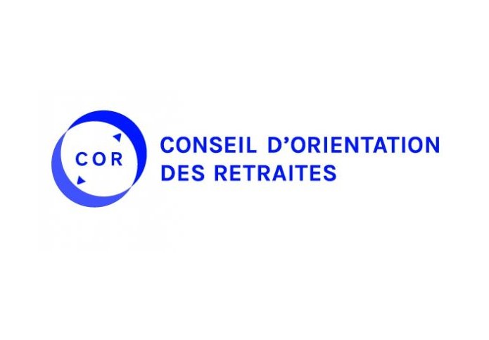 __Verlaine__'s tweet photo. Pendant que des apprentis sorciers continuent de faire croire qu'avec le système par répartition et au regard du contexte démographique et économique actuel, on peut partir à la retraite à 60 ou 62 ans, le dernier rapport du COR est implacable.
Le déficit du système de retraites à long terme devrait s’aggraver plus fortement que prévu...
Dans quelle langue il va falloir leur expliquer que si on doit conserver ce système il faut porter l'âge de départ à 65 voire 67 ans, sinon ayons le courage de basculer vers la capitalisation.
Ce débat doit avoir lieu lors de la campagne présidentielle, il faut dire la vérité aux électeurs et arrêter la démagogie pour rester haut dans les sondages...
Ça suffit !
😡

https://t.co/cX6RYGvwaR