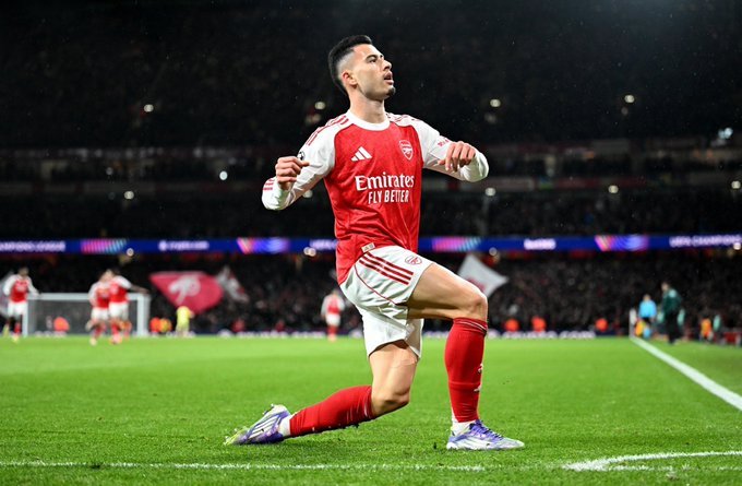 ArsenalNews_Hub's tweet photo. Mikel Arteta on Gabriel Martinelli:

🗣️ “Martinelli has been part of this journey from the very start. He’s one of the players who helped raise the standards, intensity, and expectations within the squad. His attitude and commitment have been exceptional, and he continues to set the example every single day.” ❤️🤍**