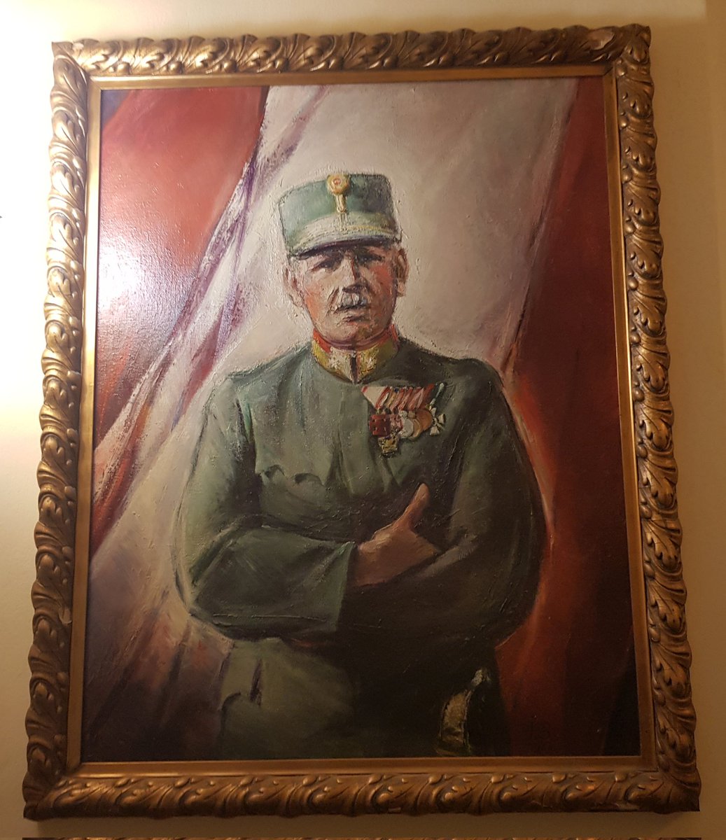 Bundesheerbauer's tweet photo. Am 9. Juni 1885 wurde Rudolf Towarek geboren. Er war bis 1938 Kommandant der Militärakademie, verwehrte den Nationalsozialisten den Zutritt in die Militärakademie, verweigerte den Eid auf Hitler und wurde pensioniert. Die Heeresunteroffiziersakademie in Enns ist nach ihm benannt. https://t.co/u5KtZ0CJdp