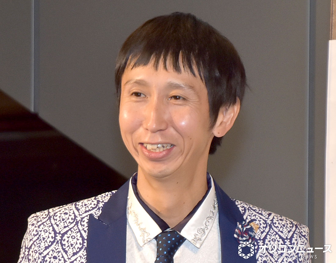 oricon's tweet photo. アンガールズ山根「夫は妻の愚痴を言えない」
昨今の風潮に疑問
https://t.co/6Ntumwqxq9
⠀
「妻は夫の愚痴を言えても、夫は妻の愚痴を言いにくい」と不満を吐露。すると野々村友紀子は「やっていることが平等じゃないから」と反論。すごまれた山根は「聞いてほしい…」と精一杯の思いをぶつけていた https://t.co/3ccVpYNEjj