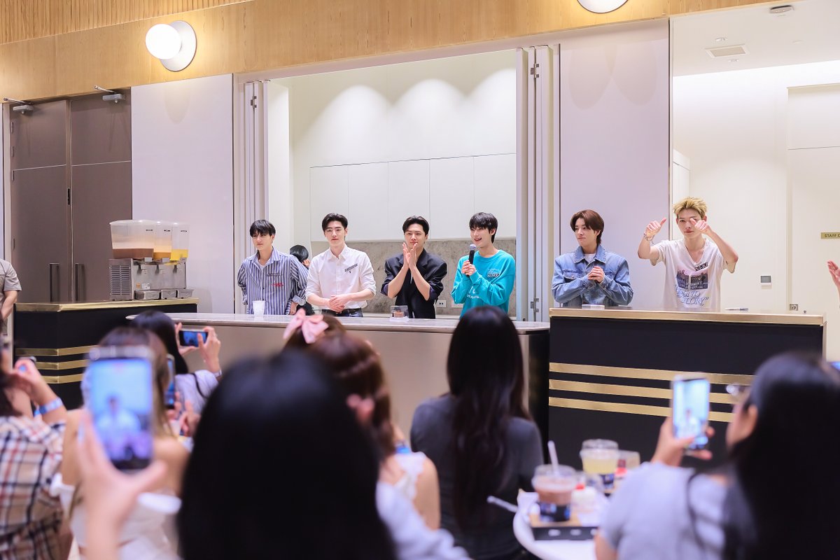 ShopeeTH's tweet photo. เจอพ่อค้าเข้าไป ไม่ต้องกินกาแฟก็ใจสั่นได้ 🤭

#ShopeeTH #ShopeexENHYPEN2026 https://t.co/D7tkSfw1wf