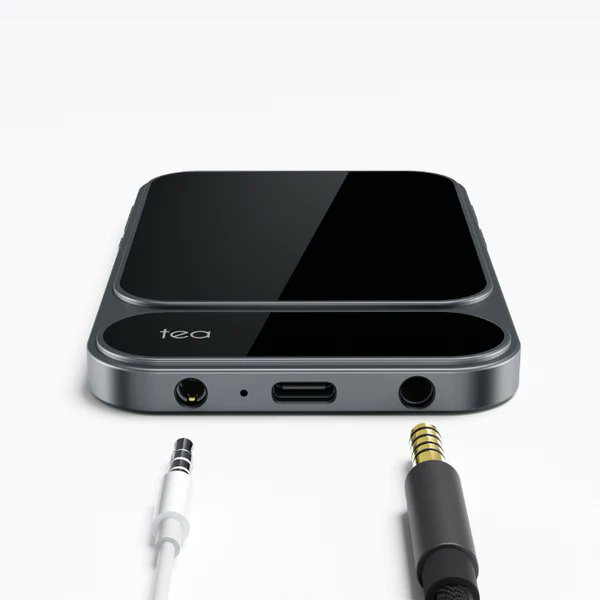 e_earphone's tweet photo. 【うすっ、ピタッ】

ゴムバンドはもう不要、これが新時代の多段スタイル。
スマホと一体化する“魔法の薄さ”でいい音を持ち運びましょう。

KHADAS　Tea Proが再入荷いたしました！✨

リンクは下記より👇 https://t.co/J1U4p5mK3f