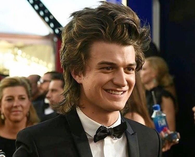 DJOLLANOV's tweet photo. he’s just so effortlessly beautiful it makes me sick https://t.co/nj0KTA9j8z