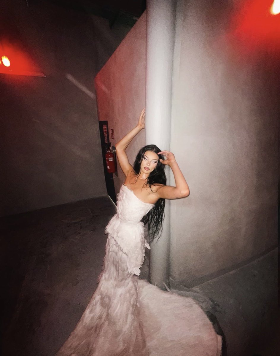 Drag_Crave's tweet photo. Sminty Drop looks angelic in Turin, Italy. https://t.co/hU6iDTed2s