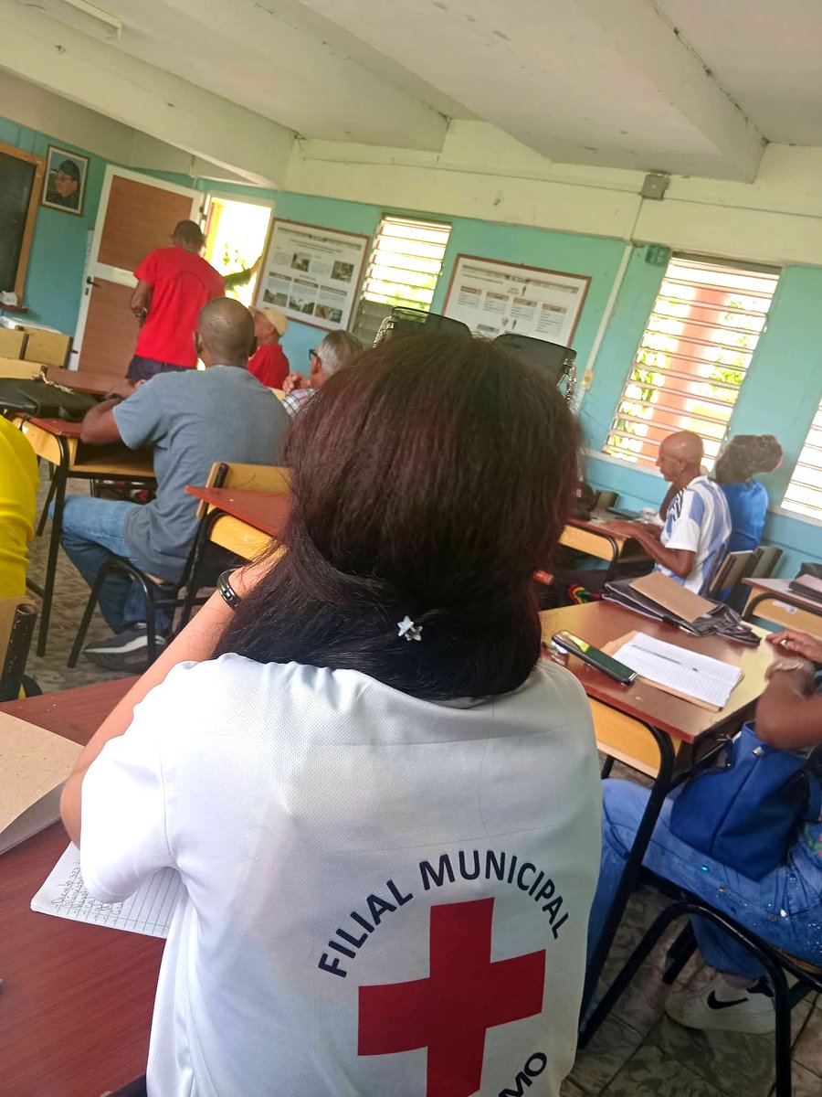 SaludGuantanamo's tweet photo. #ActualidadGtmo/Activistas de la filial guantanamera de la #CruzRoja iniciaron 7mo curso de preparación de especialista en #DefensaCivil, un espacio no sólo para la teoría, sino también para preparar actores claves para proteger vidas. https://t.co/jur8OiQrWh