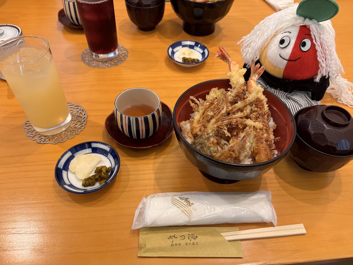 kbunkazaidan's tweet photo. 【薪能お得なサービス特典🎫】その2
川崎大師薪能当日に公演チケットをお見せいただくと、お得なサービスが！
続いては「日本料理 恵の本」さん♪ 
ご飲食のお客様にソフトドリンク1杯サービス🥤✨
その他のお店は👉
https://t.co/2ETXffRaM4… https://t.co/fI9LEVZw0s
