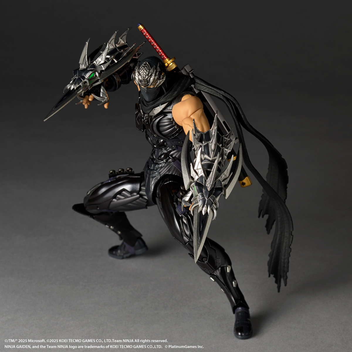 KT_Spot's tweet photo. ／
#リボルテック #アメイジング・ヤマグチ 「リュウ・ハヤブサ 『NINJA GAIDEN 4』 Ver.」
📢商品紹介！
＼

最新バトルスーツを精密なディテールで作り込みつつ、山口式独自の人体の「めり込み」を意識した可動ギミックで、逞しいプロポーションと深く屈みこむ忍者らしいアクションの両立を可能にしました！
こだわりの表現をお楽しみください。

✅受注期間：2026年7月31日(金)23:59まで
https://t.co/kyVCY6s2da

#NINJAGAIDEN #kt_spot