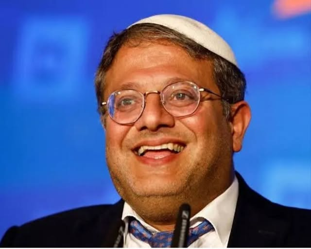 ArenaSusi's tweet photo. Il Ministro israeliano Ben Gvir ha definito l'Italia "il Paese delle ciabatte" quando ha saputo che la Procura di Roma lo sta indagando per torture. E il Governo italiano? Zitto. #GovernoGellaVergogna https://t.co/JRTyfzyirj