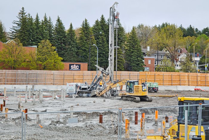 treatment_first's tweet photo. Councillor Bill Leduc: please, please, let it go.
Save face and stop ignoring reality. The arena construction has started &amp; it isn't going to stop after the October municipal election.
https://t.co/hP4OhVyY9D https://t.co/YS44G16D9u